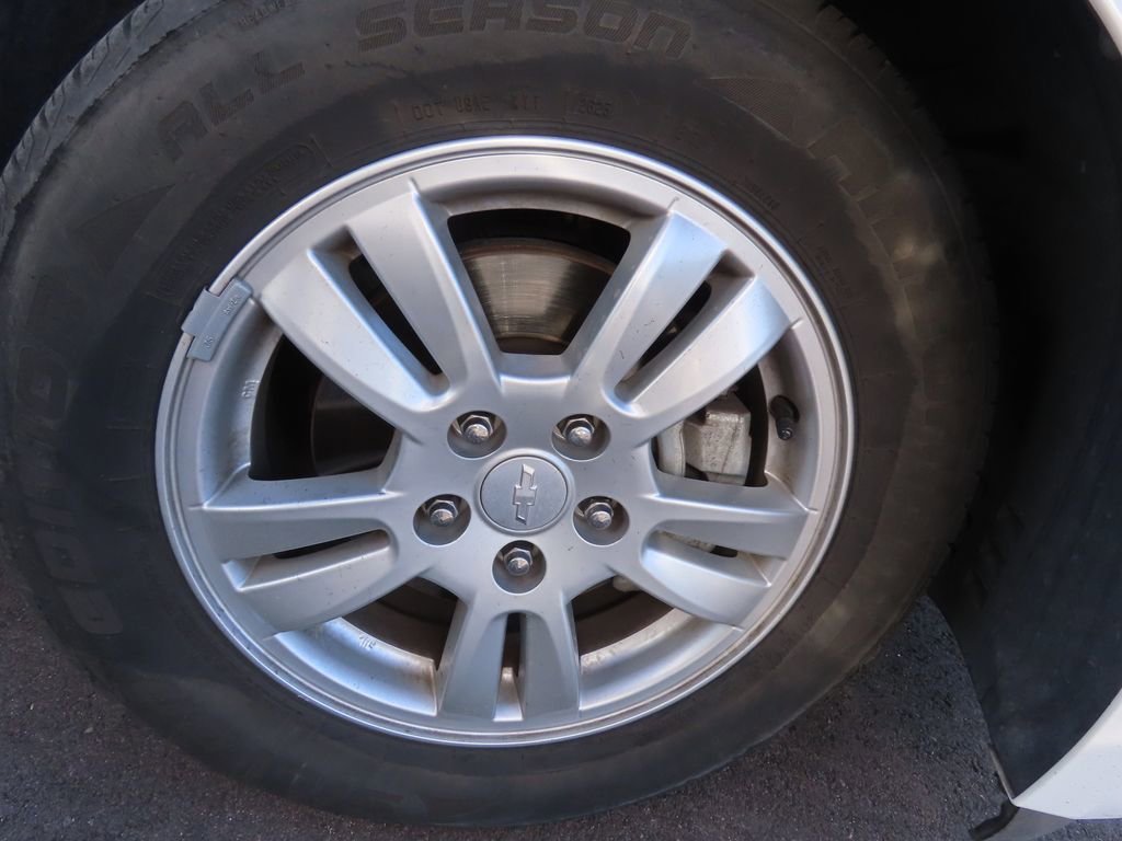 Used 2016 Chevrolet Sonic LT image 18