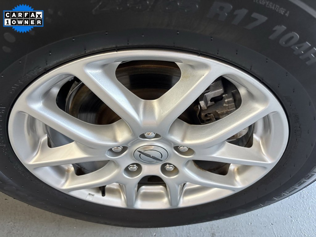 Used 2022 Chrysler Voyager LX image 11