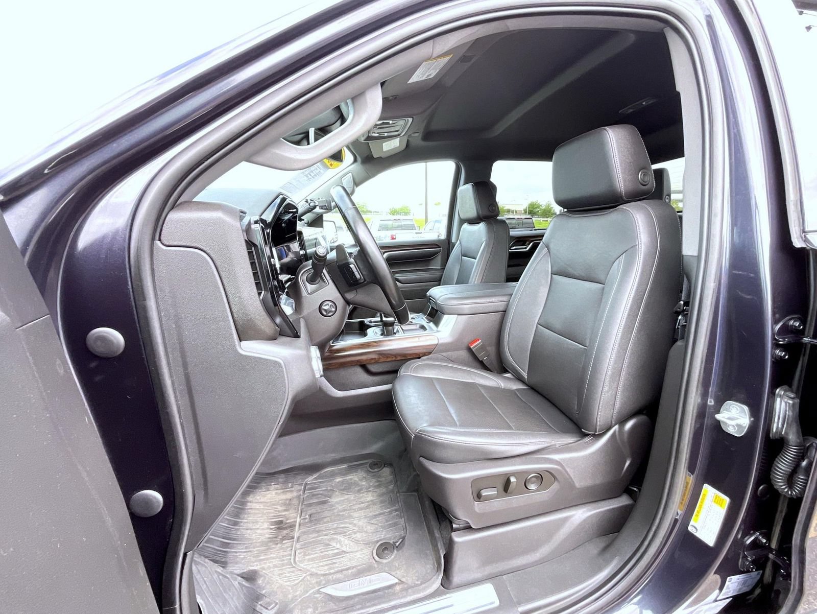 Certified 2023 GMC Sierra 1500 SLT w/ SLT Premium Package AWD/4WD image 10