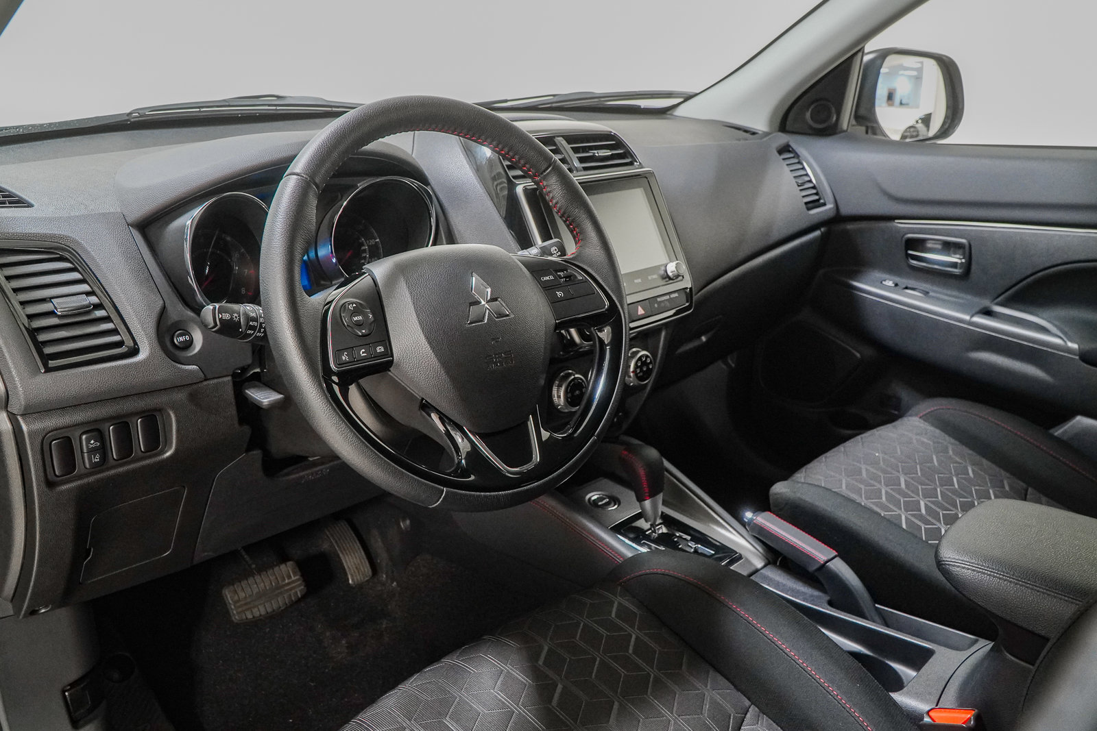 Used 2023 Mitsubishi Outlander Sport AWD image 21