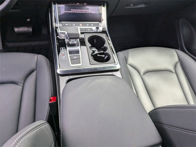 Used 2024 Audi Q8 Premium Plus image 25