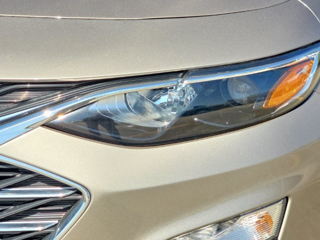 Used 2023 Chevrolet Malibu LT FWD image 32