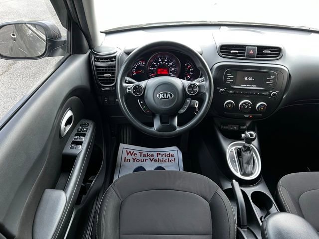 Used 2017 Kia Soul image 28
