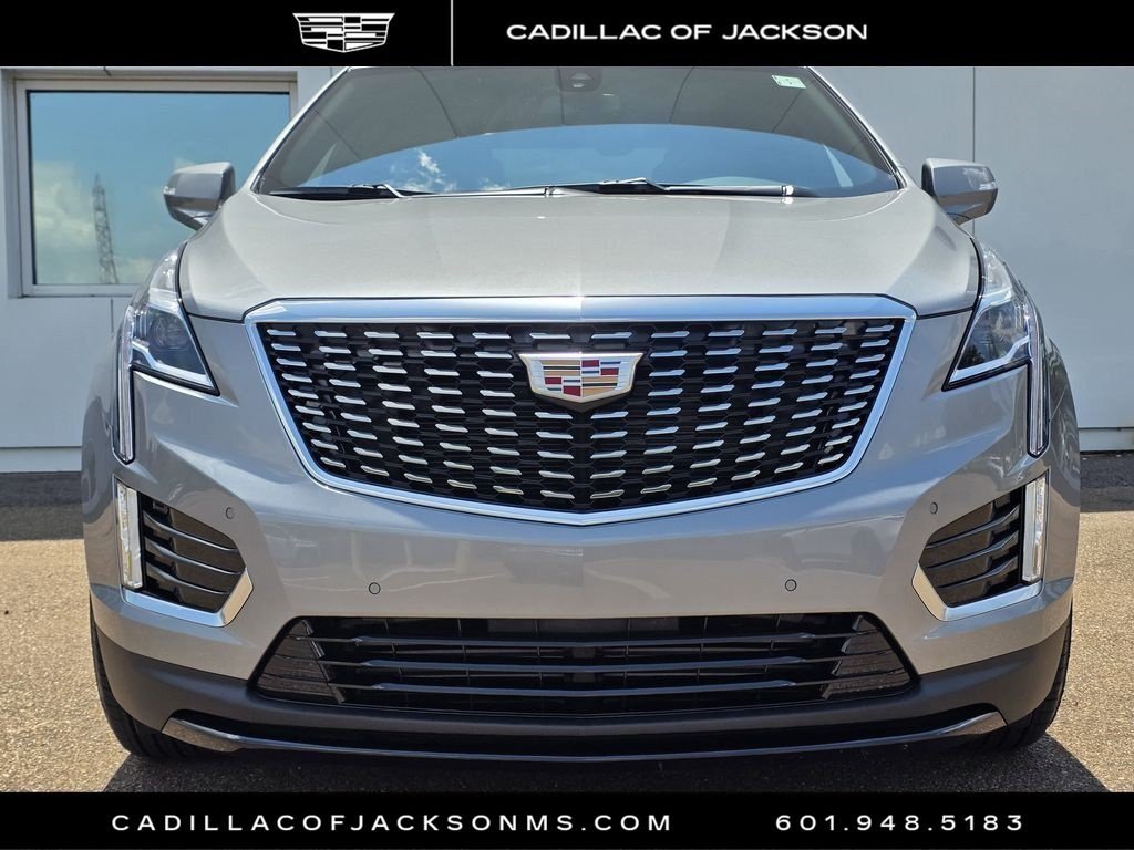 New 2026 Cadillac XT5 Luxury w/ LPO, Floor Liner Package AWD/4WD image 4
