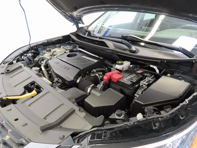 Used 2023 Nissan Rogue S image 36