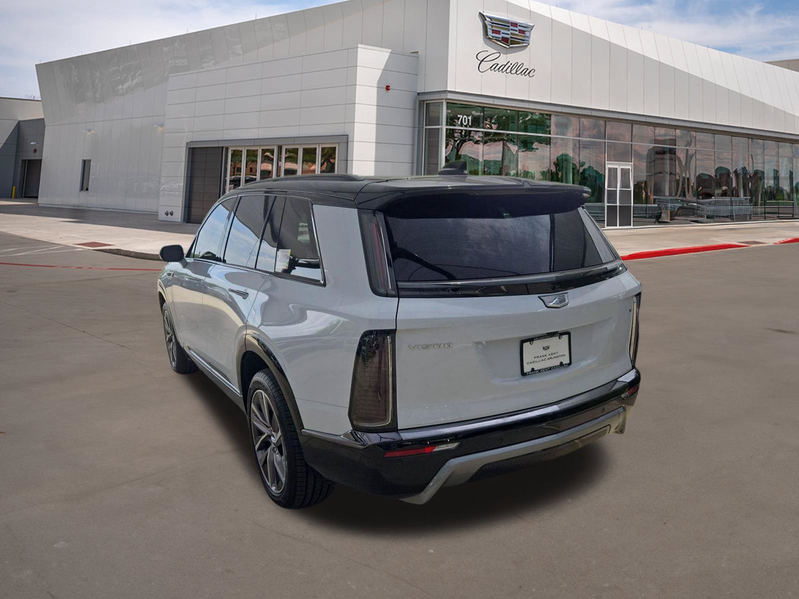 New 2027 Cadillac Vistiq Sport w/ LPO, Floor Liner Package AWD/4WD image 4
