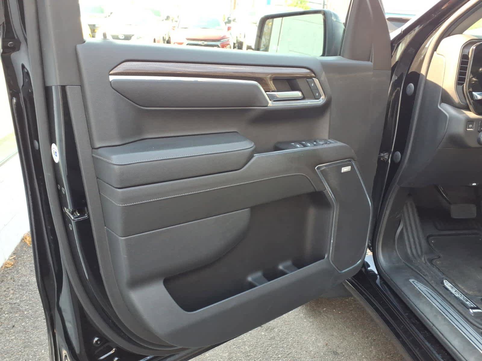 Used 2023 Chevrolet Silverado 1500 RST w/ RST All Star Premium Package AWD/4WD image 10