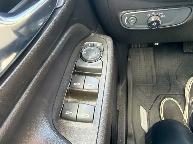 Used 2023 Chevrolet Equinox LT AWD/4WD image 16