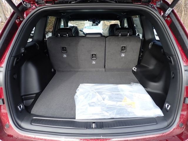 New 2025 Jeep Grand Cherokee Limited w/ Black Appearance Package image 6