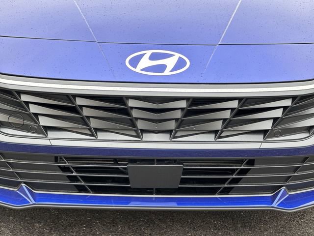 New 2026 Hyundai Elantra Limited image 33