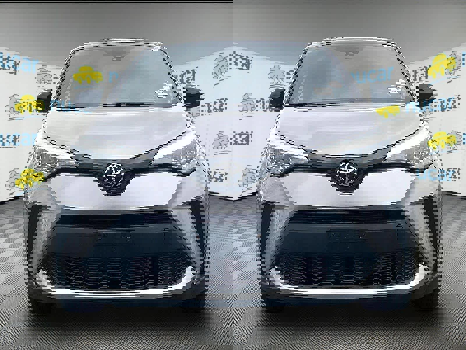 Used 2020 Toyota C-HR XLE FWD image 2