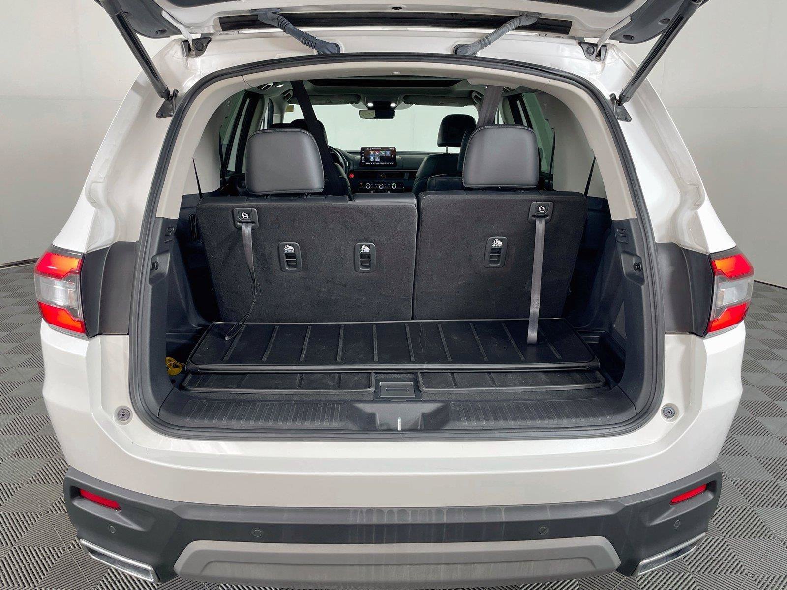 Certified 2023 Honda Pilot Touring image 32