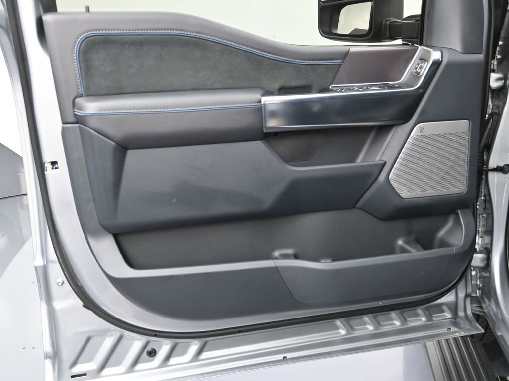 New 2025 Ford F150 Platinum w/ FX4 Off-Road Package image 11