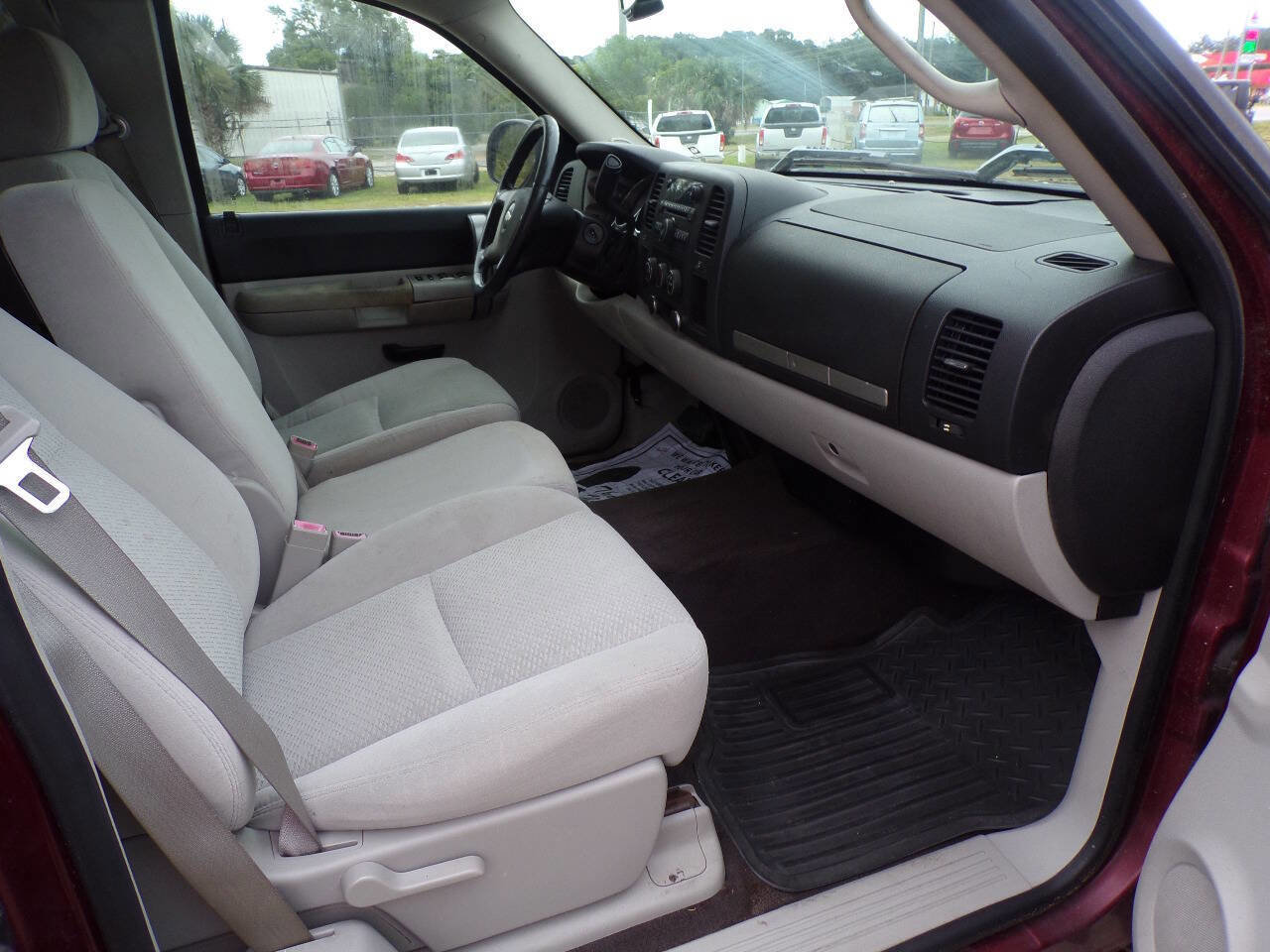 Used 2008 Chevrolet Silverado 1500 LT w/ EZ-Lift Tailgate Package image 10