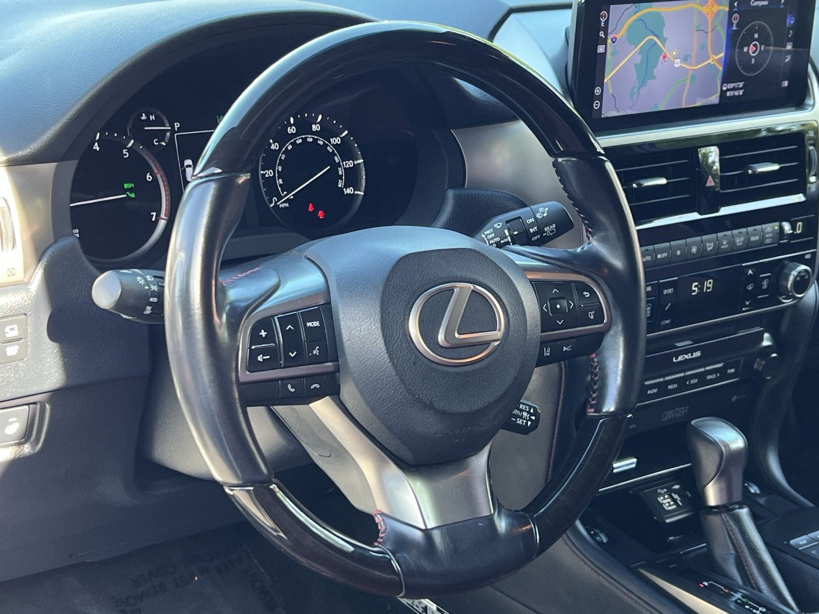 Used 2022 Lexus GX 460 Luxury w/ Sport Design Package AWD/4WD image 21