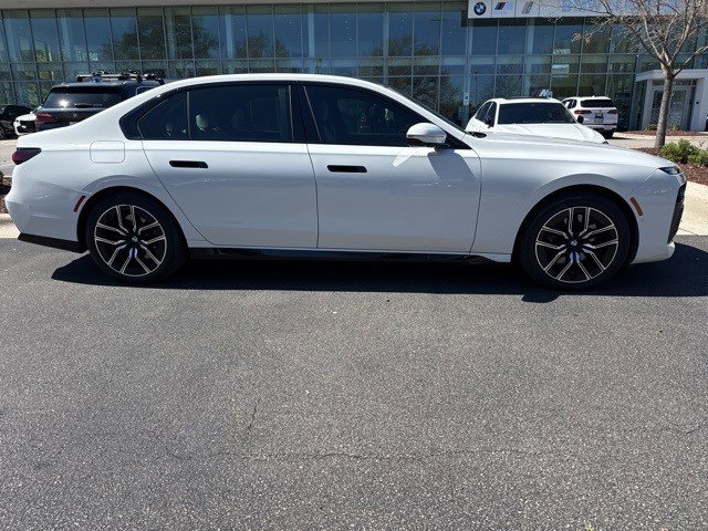 Certified 2023 BMW 740i image 11