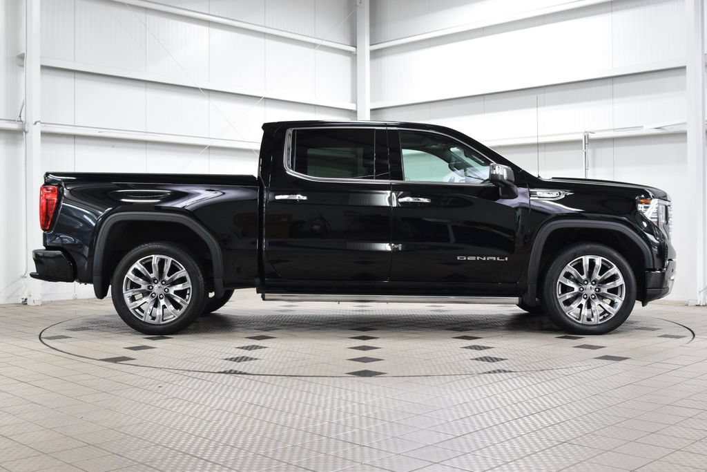 Used 2024 GMC Sierra 1500 Denali AWD/4WD image 9