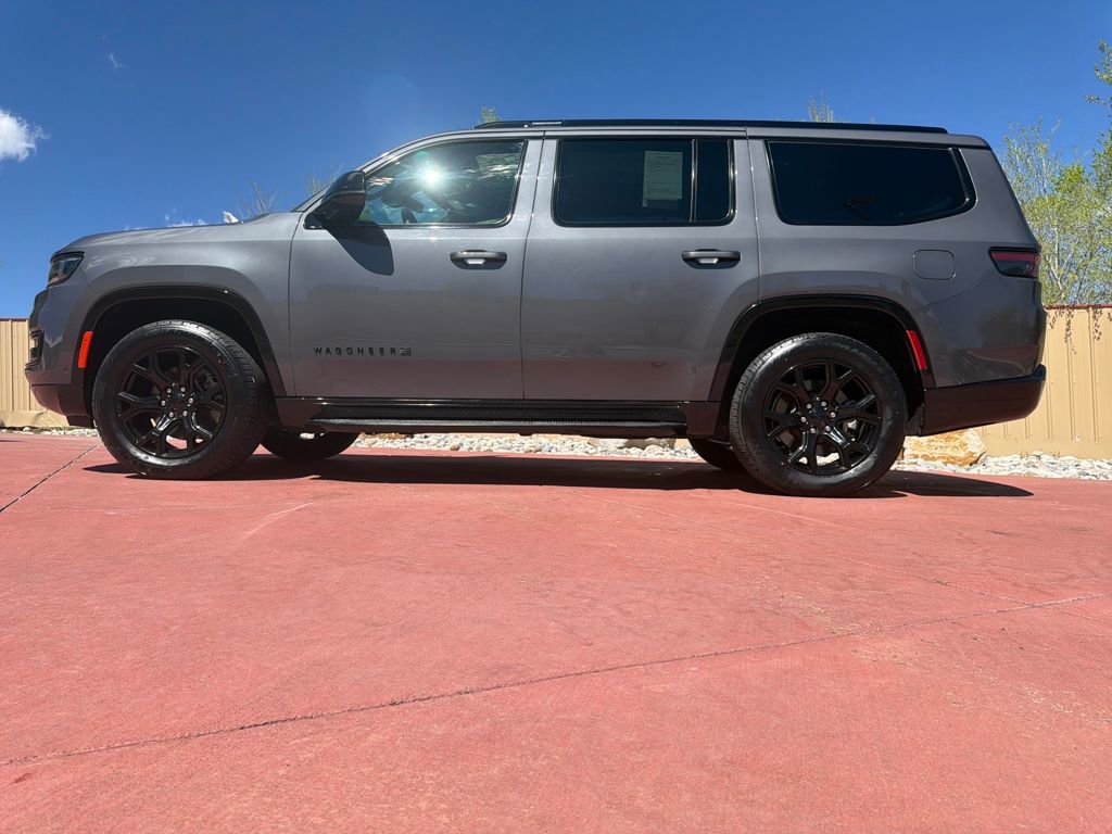 Used 2023 Jeep Wagoneer Series II image 4