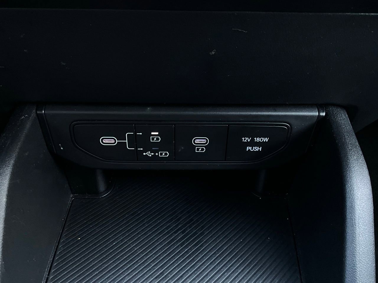 Used 2025 Kia K4 LXS image 25