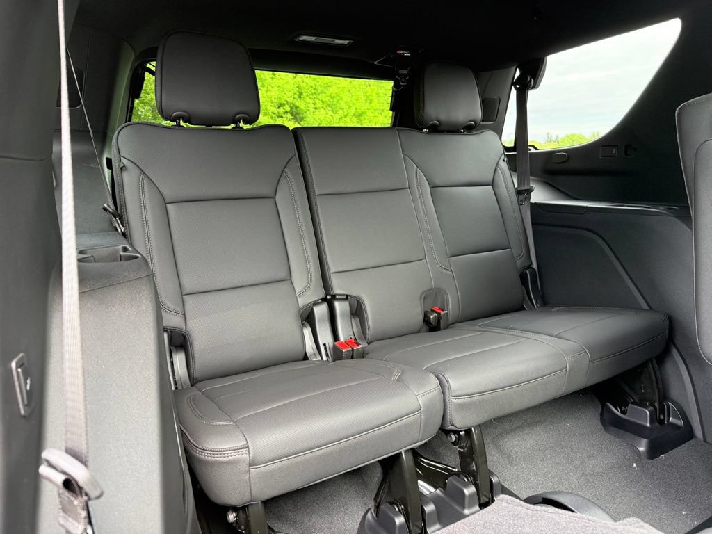 New 2026 Chevrolet Tahoe High Country AWD/4WD image 13