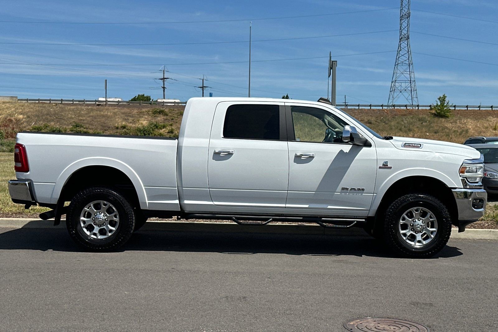 Used 2019 RAM 2500 Laramie AWD/4WD image 2