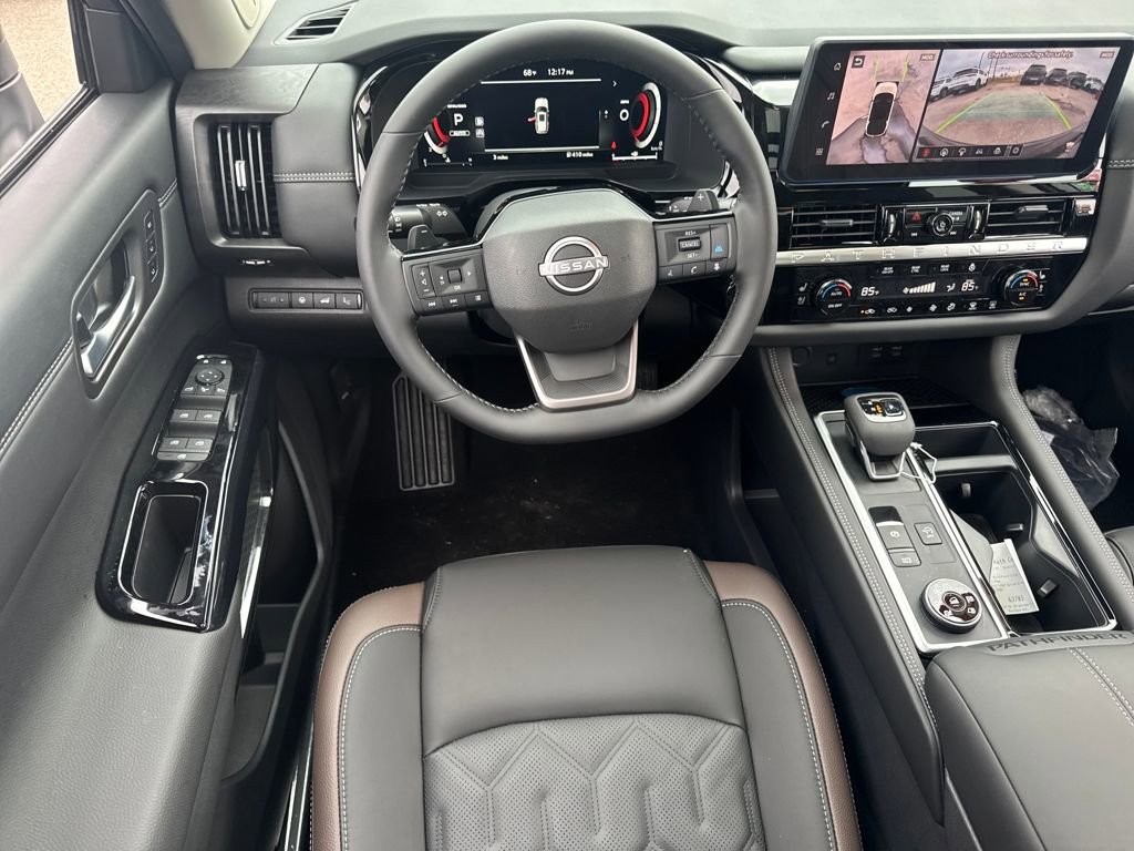 New 2026 Nissan Pathfinder Platinum image 17