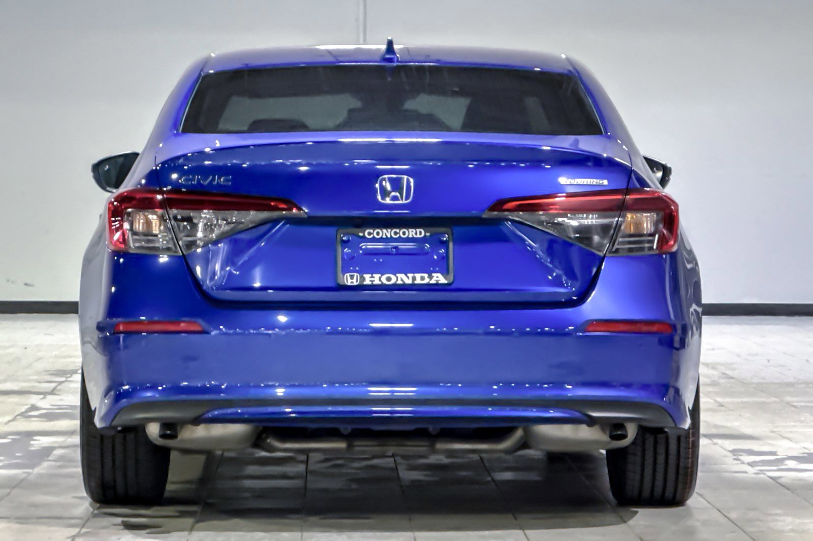Used 2023 Honda Civic Touring image 9