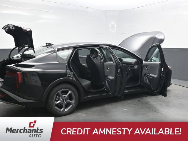 Used 2025 Kia K4 FWD image 42