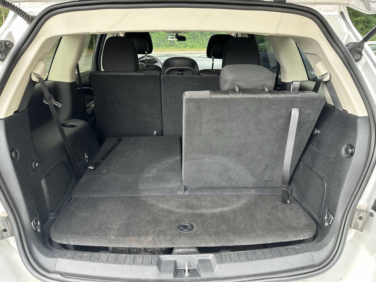 Used 2011 Dodge Journey Mainstreet w/ Safe & Sound Group FWD image 19