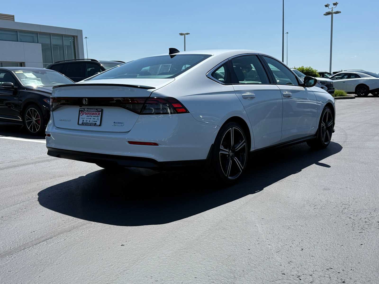 Used 2023 Honda Accord Sport image 4