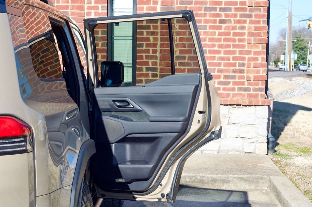 Used 2024 Lexus GX 550 image 40