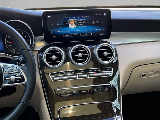Certified 2021 Mercedes-Benz GLC 300 image 8