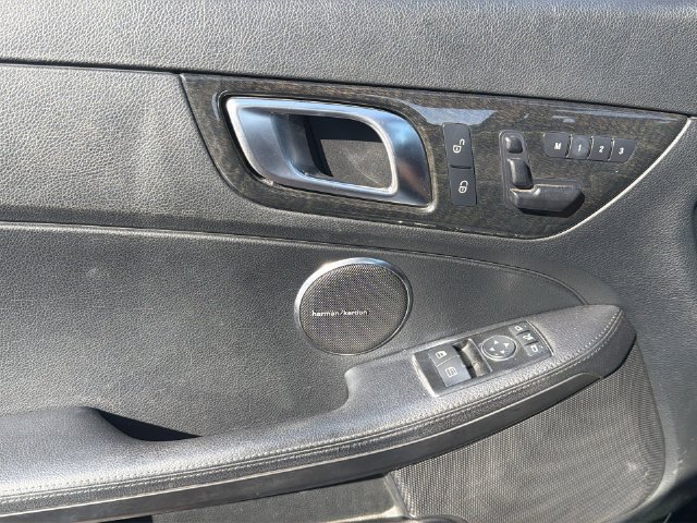 Used 2013 Mercedes-Benz SLK 250 image 13