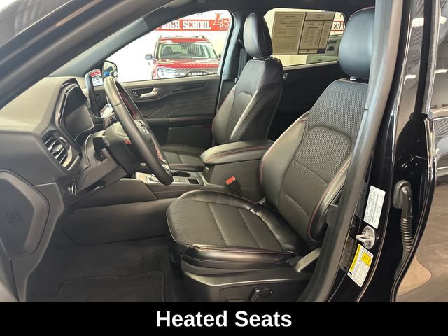 Used 2024 Ford Escape ST-Line w/ Tech Pack #1 AWD/4WD image 4