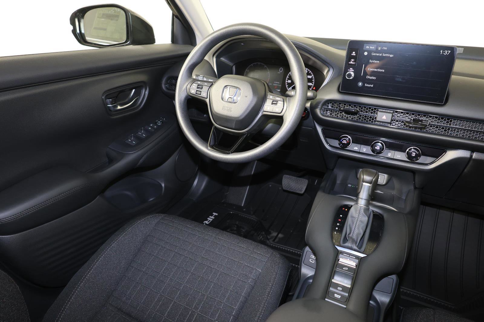 New 2027 Honda HR-V LX image 7