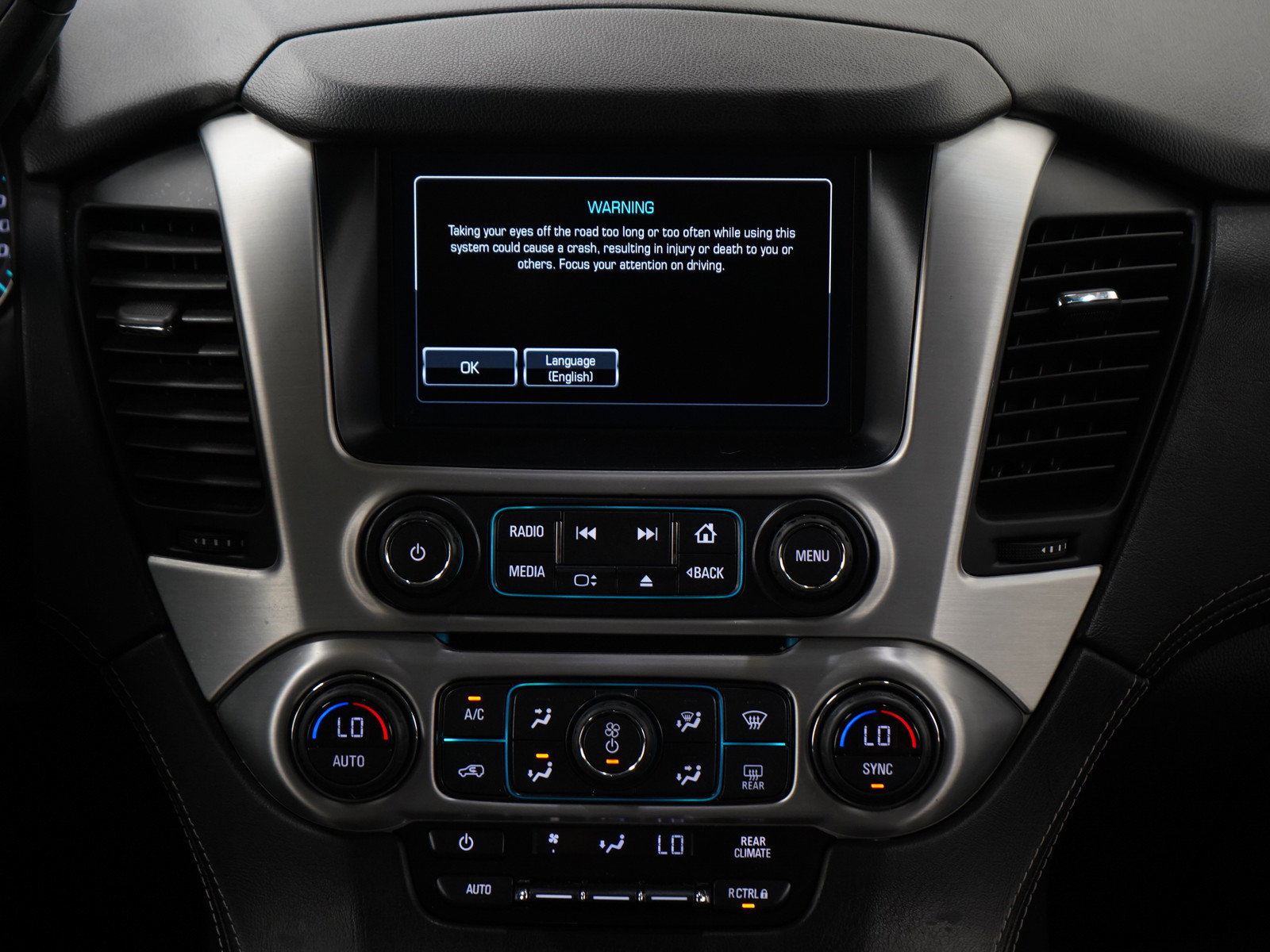 Used 2019 GMC Yukon SLE w/ SLE Value Package AWD/4WD image 15