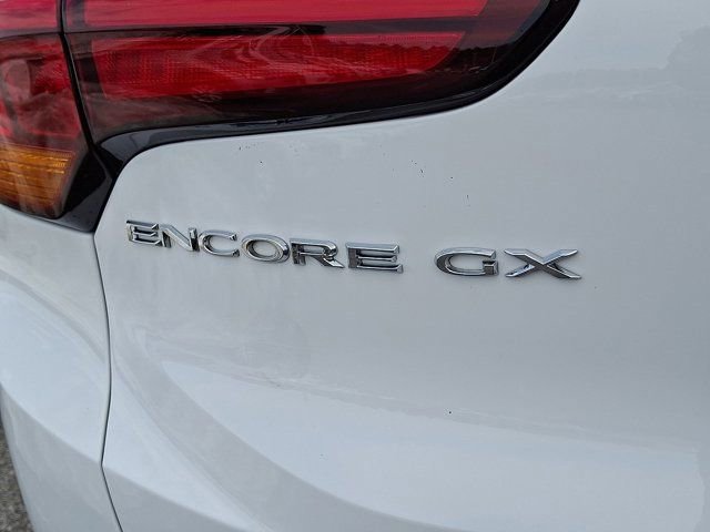 Used 2020 Buick Encore GX Essence w/ Advanced Technology Package image 32