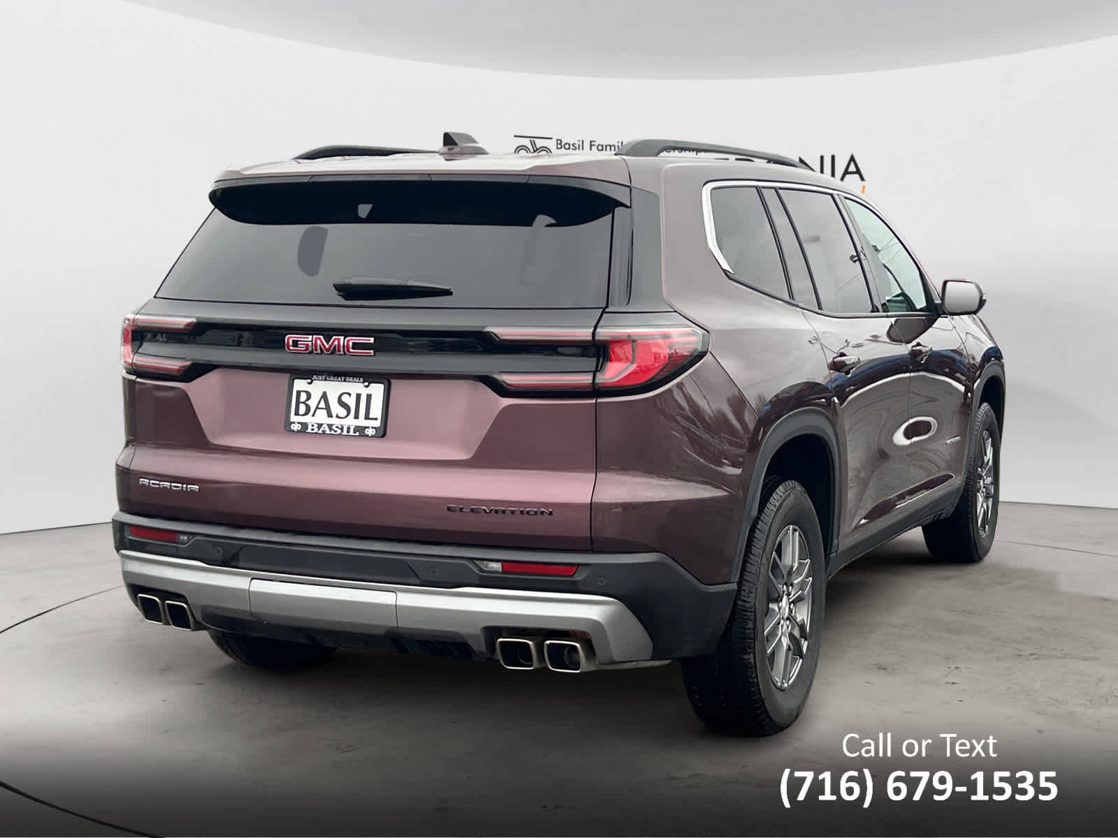 Used 2025 GMC Acadia Elevation image 8