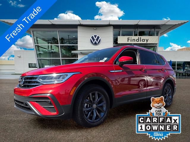 Certified 2022 Volkswagen Tiguan SE FWD image 2