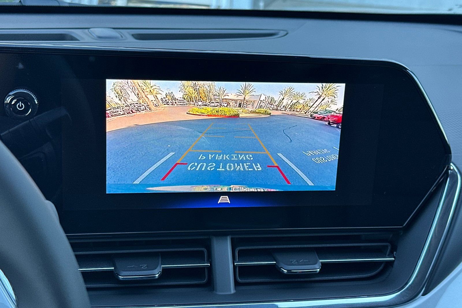 New 2026 Chevrolet Trax LT w/ Driver Confidence Package image 18