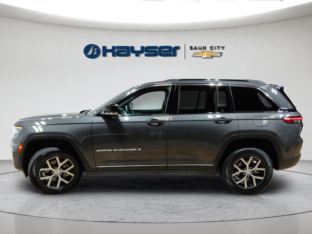Used 2024 Jeep Grand Cherokee Limited w/ Trailer Tow Package AWD/4WD image 18