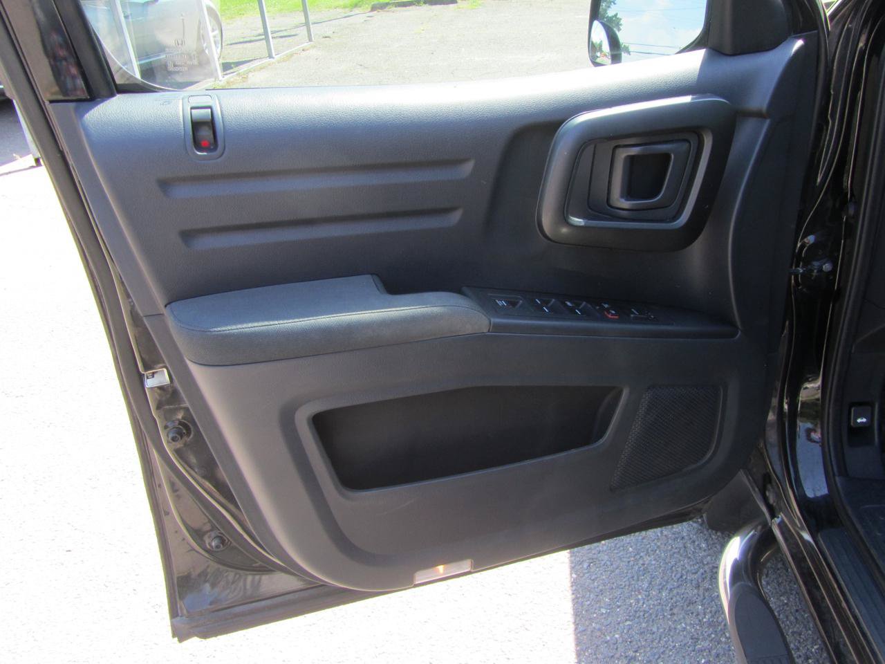 Used 2013 Honda Ridgeline Sport image 18