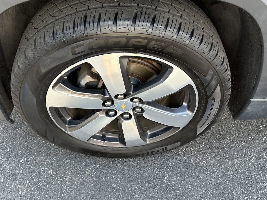 Used 2019 Chevrolet Traverse LT w/ LT Premium Package AWD/4WD image 10