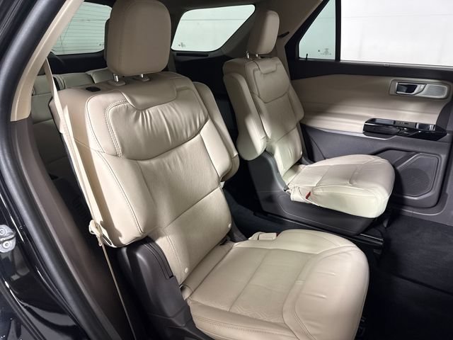 Used 2022 Ford Explorer Platinum w/ Equipment Group 601A AWD/4WD image 12