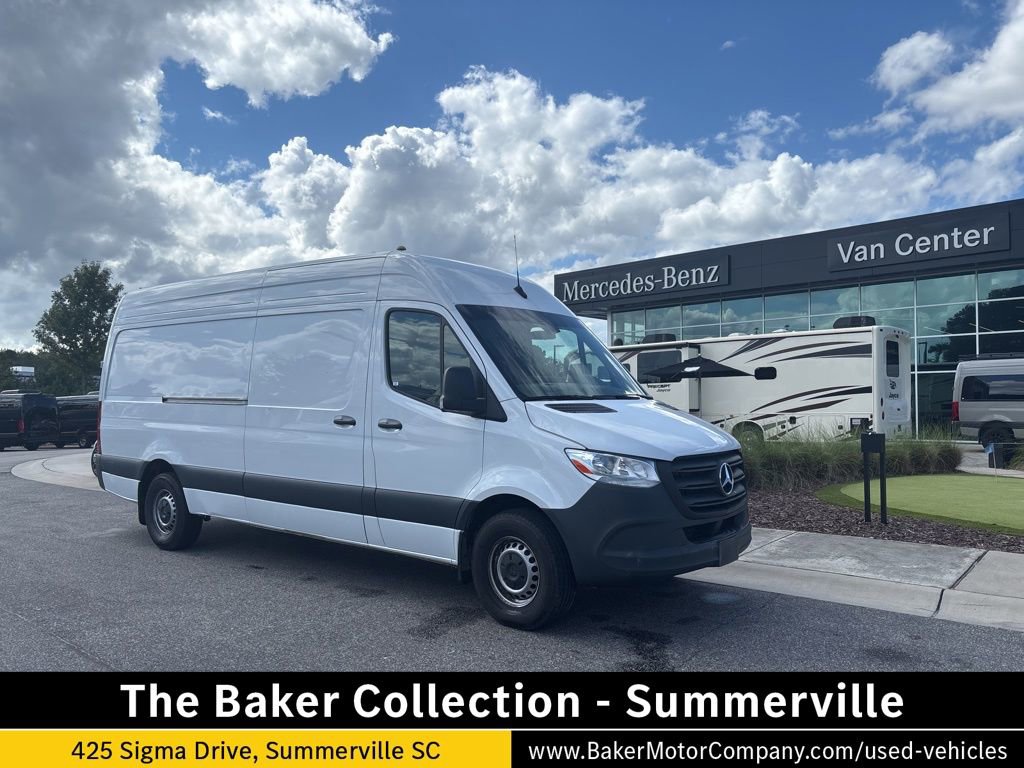 Used 2024 Mercedes-Benz Sprinter 2500 video 1