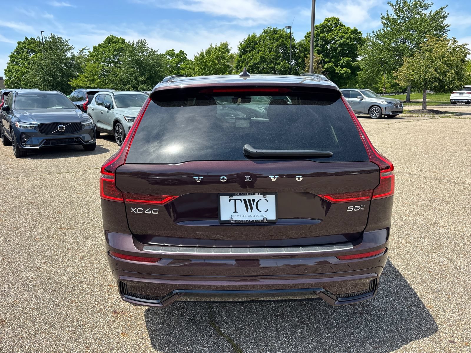 New 2026 Volvo XC60 B5 Ultra w/ Protection Package Premier AWD/4WD image 6