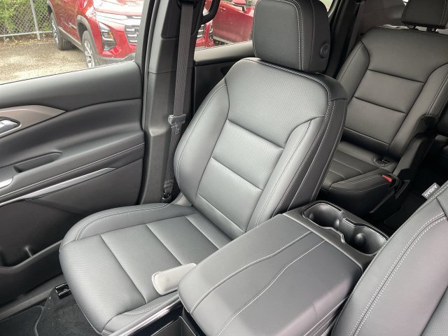 New 2027 Chevrolet Traverse LT w/ Sun and Wheel Package AWD/4WD image 25