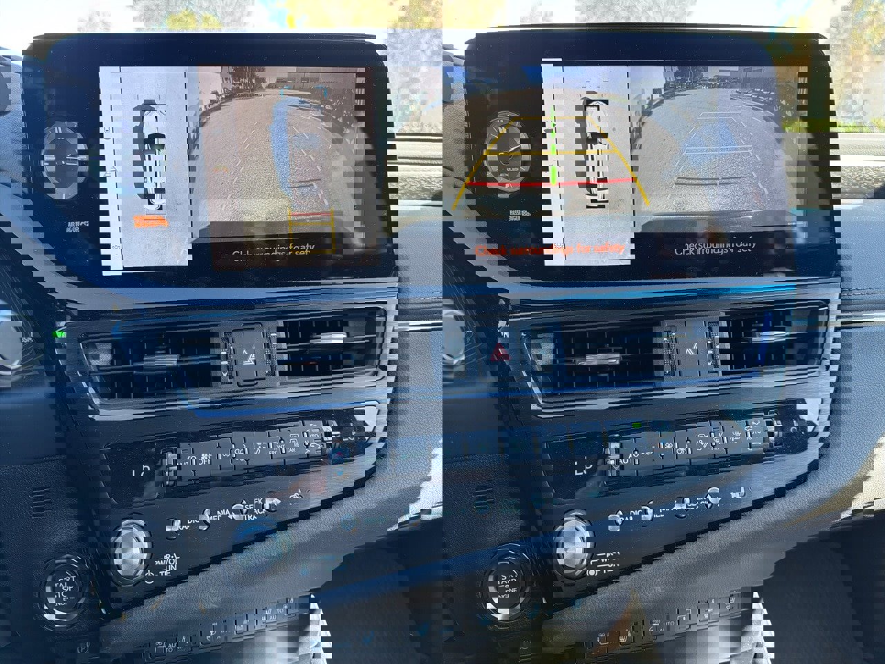 Used 2024 Lexus ES 350 Ultra Luxury image 15