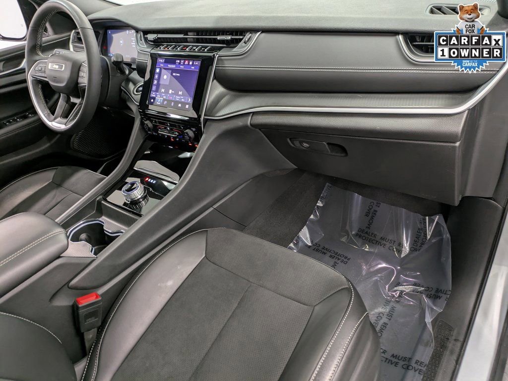 Used 2024 Jeep Grand Cherokee L Altitude image 32