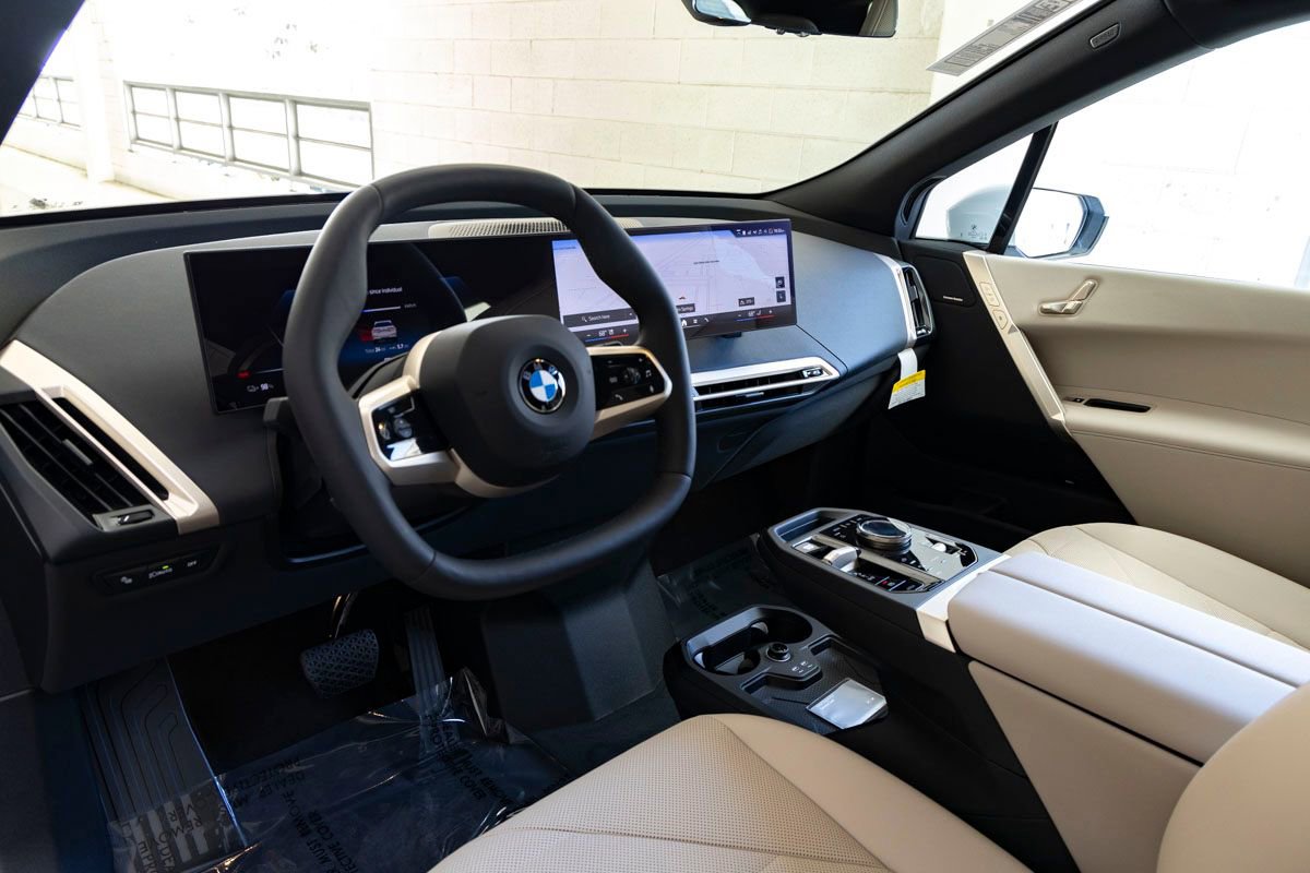 New 2026 BMW iX xDrive45 image 15